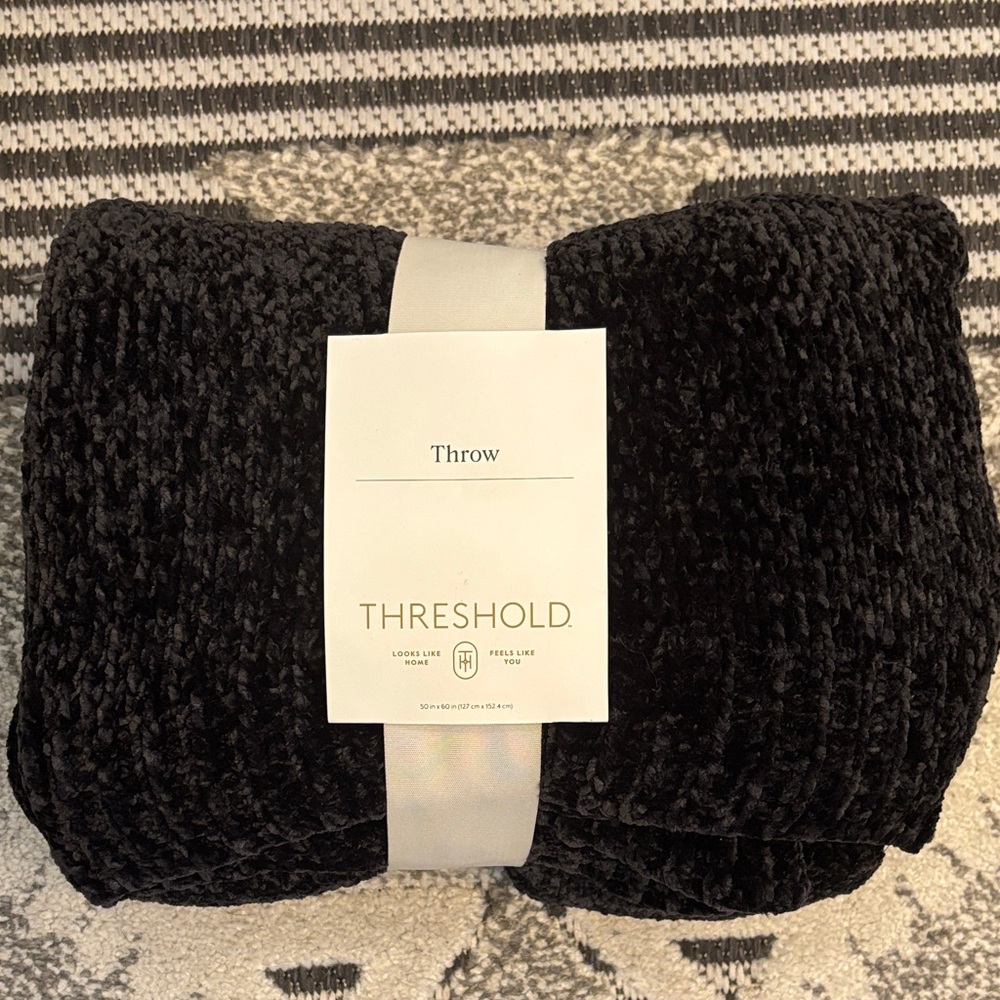 Threshold Luxurious Black Chenille Throw